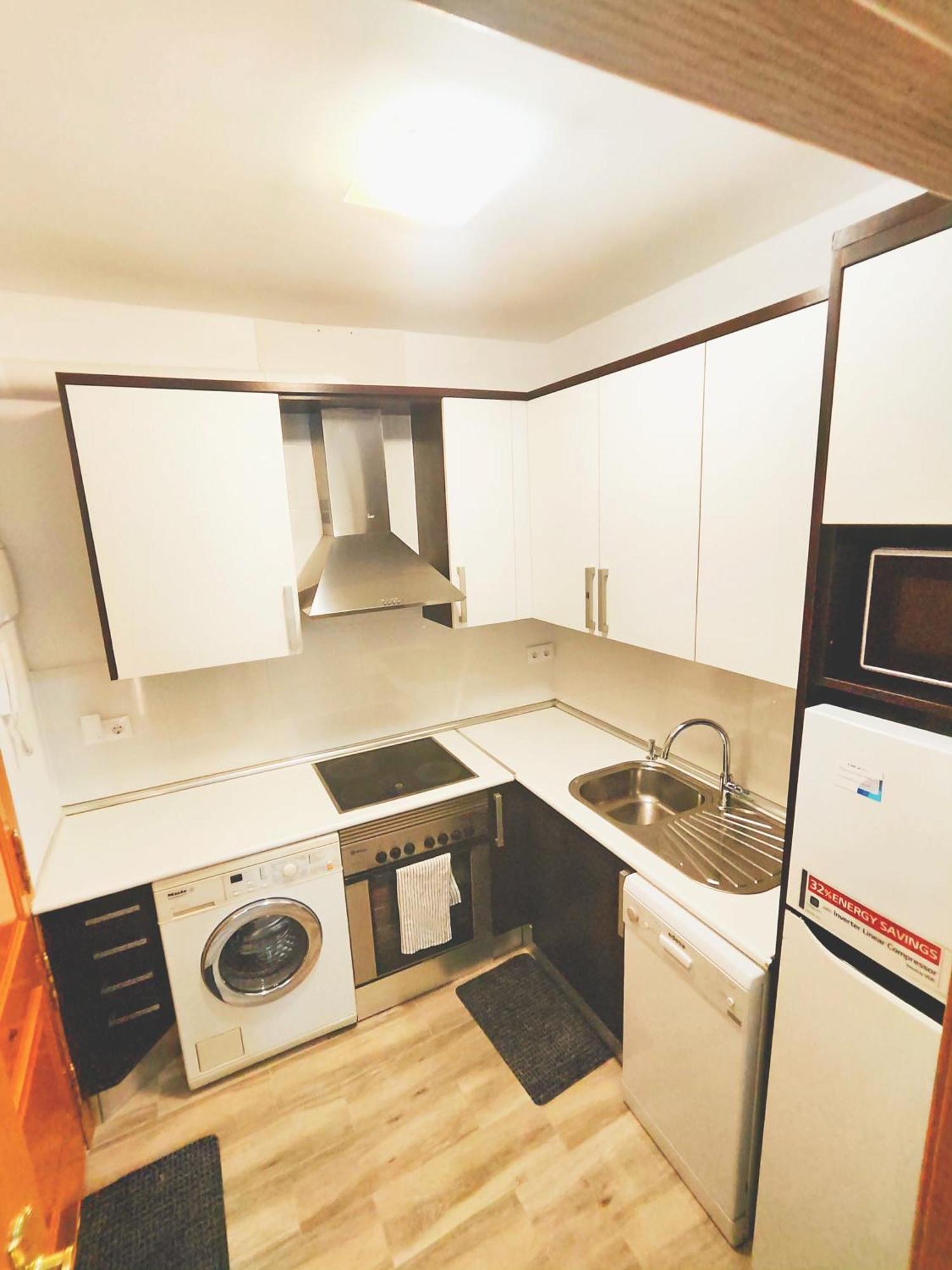 Skytitan House Apartamento Madri