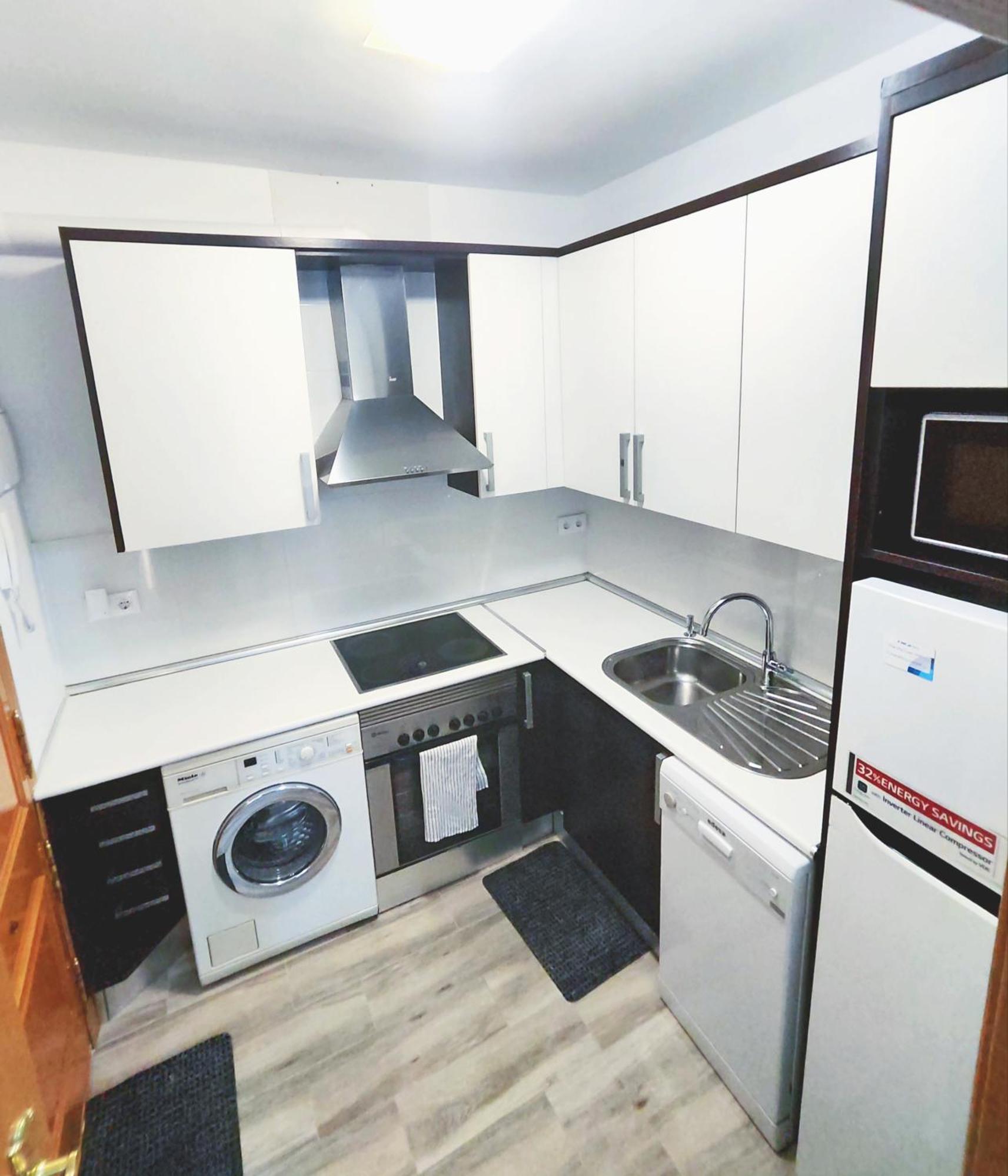 Skytitan House Apartamento Madri